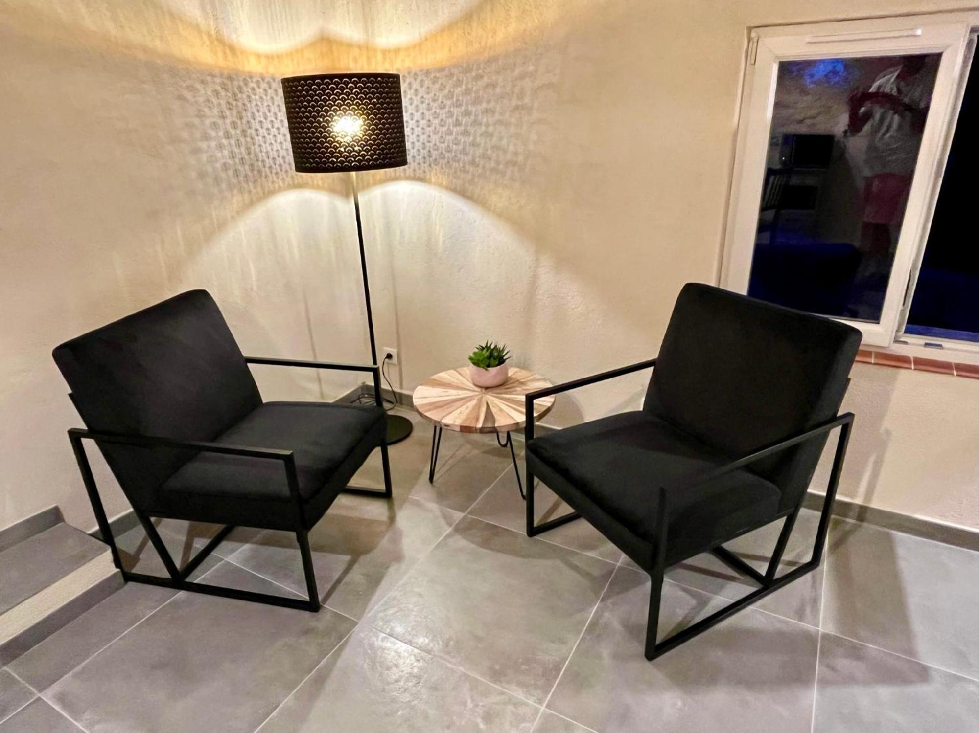 La Parenthese Du Var - Gite Avec Grande Terrasse Vue Sur Piscine Saint-Antonin-du-Var Eksteriør bilde